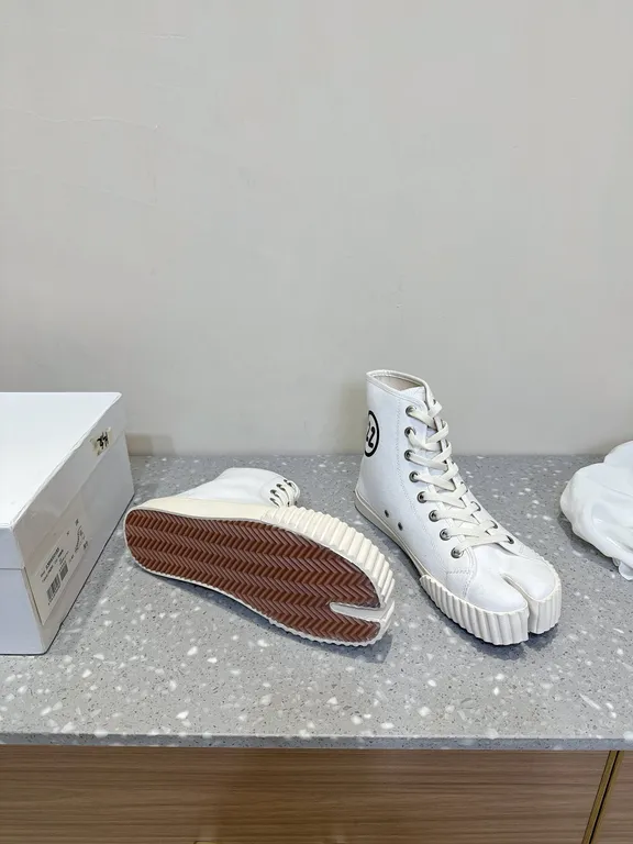 Maison Margiela Shoe 